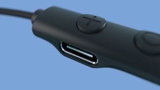 10 Stunden Wiedergabezeit. Aufladung über USB-C.