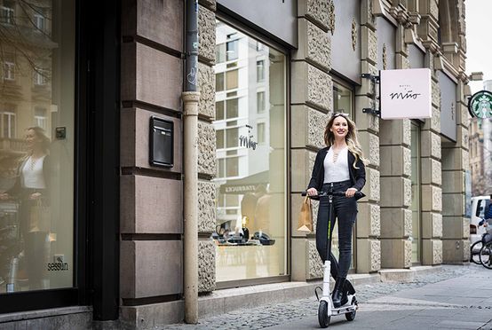 STREETBOOSTER E-Scooter Vega