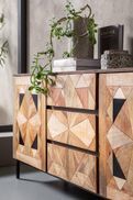 Kommoden und Sideboards