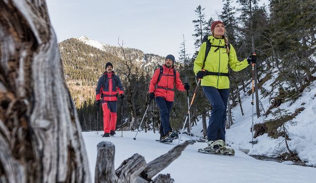 Gut isolierte Outdoorhose für winterliche Aktivitäten