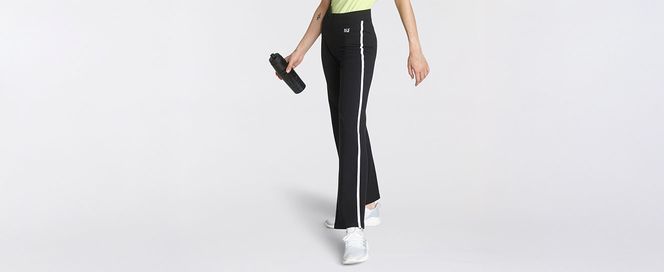 Für Work-out und Freizeit gleichermaßen: Jazzpants mit sportiver Optik und coolem Bootcut