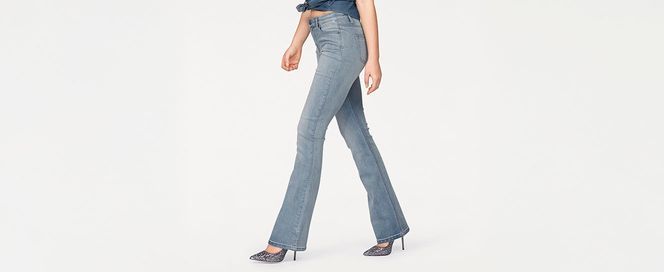 Einfach fantastisch aussehen mit der Bootcut-Shaping-Jeans von Arizona