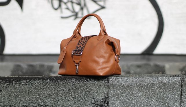 ELEGANTE SCHULTERTASCHE