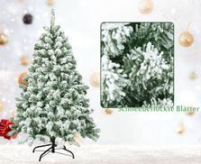 Schneebedeckter Weihnachtsbaum