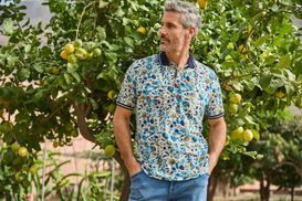 Sommerlich florale Poloshirts