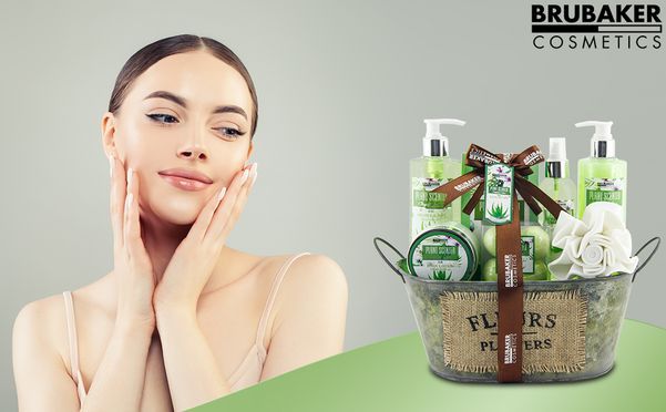 Verschenken Sie einen zeitlosen Beauty Trend mit unserem Aloe Vera Wellness Set!