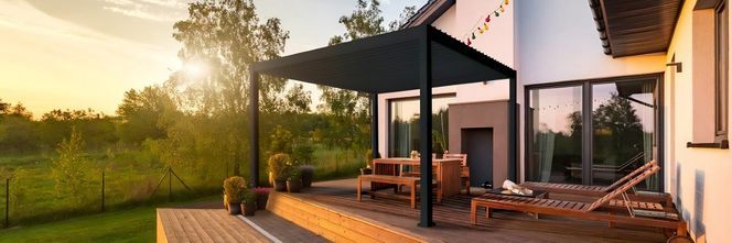 Mirador Pergola Pavillons mit Lamellendach von Green Spirit