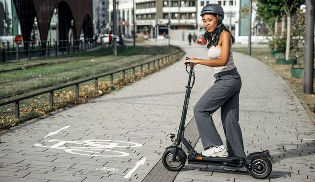 Entdecke neue Abenteuer mit dem Joyor Y8 S E Scooter – Egal ob auf der Straße oder im Gelände 