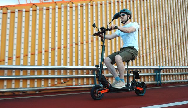 Joyor S8E: Das E Mofa im Look und mit den Vorteilen eines E Scooters