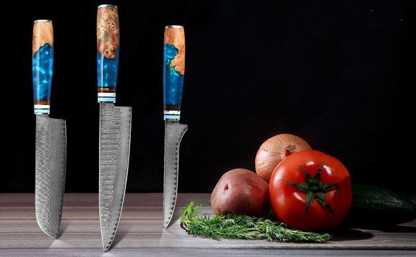 3 teiliges Damast Kochmesser set aus 67 Lagen Damaststahl mit Magnetischer Messerhalter