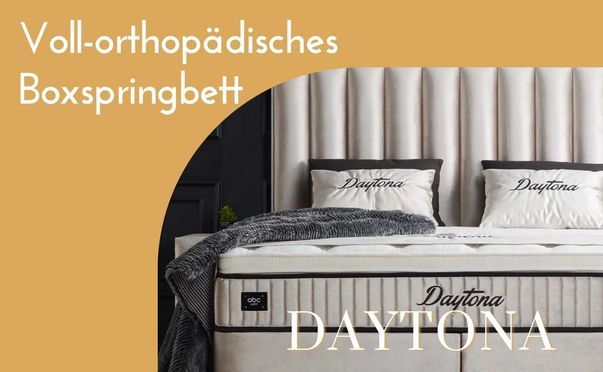 Komfortables Bett mit Stauraum in Hellbeige