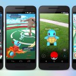 Vier Smartphones mit Screenshots von Pokémon GO.