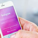 Smartphone mit Live-Video bei Instagram