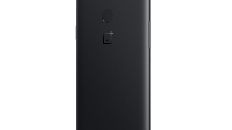 Die Rückseite des OnePlus 5T mit dem Fingerabdrucksensor und der Dual-Kamera.