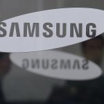 Tür mit Samsung-Logo